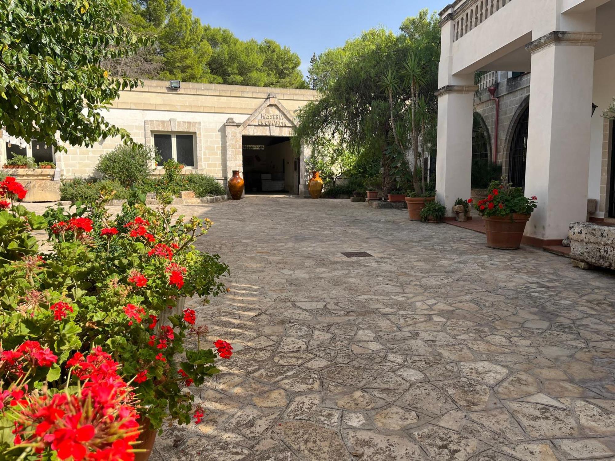 Masseria La Camardia Sava Exteriör bild