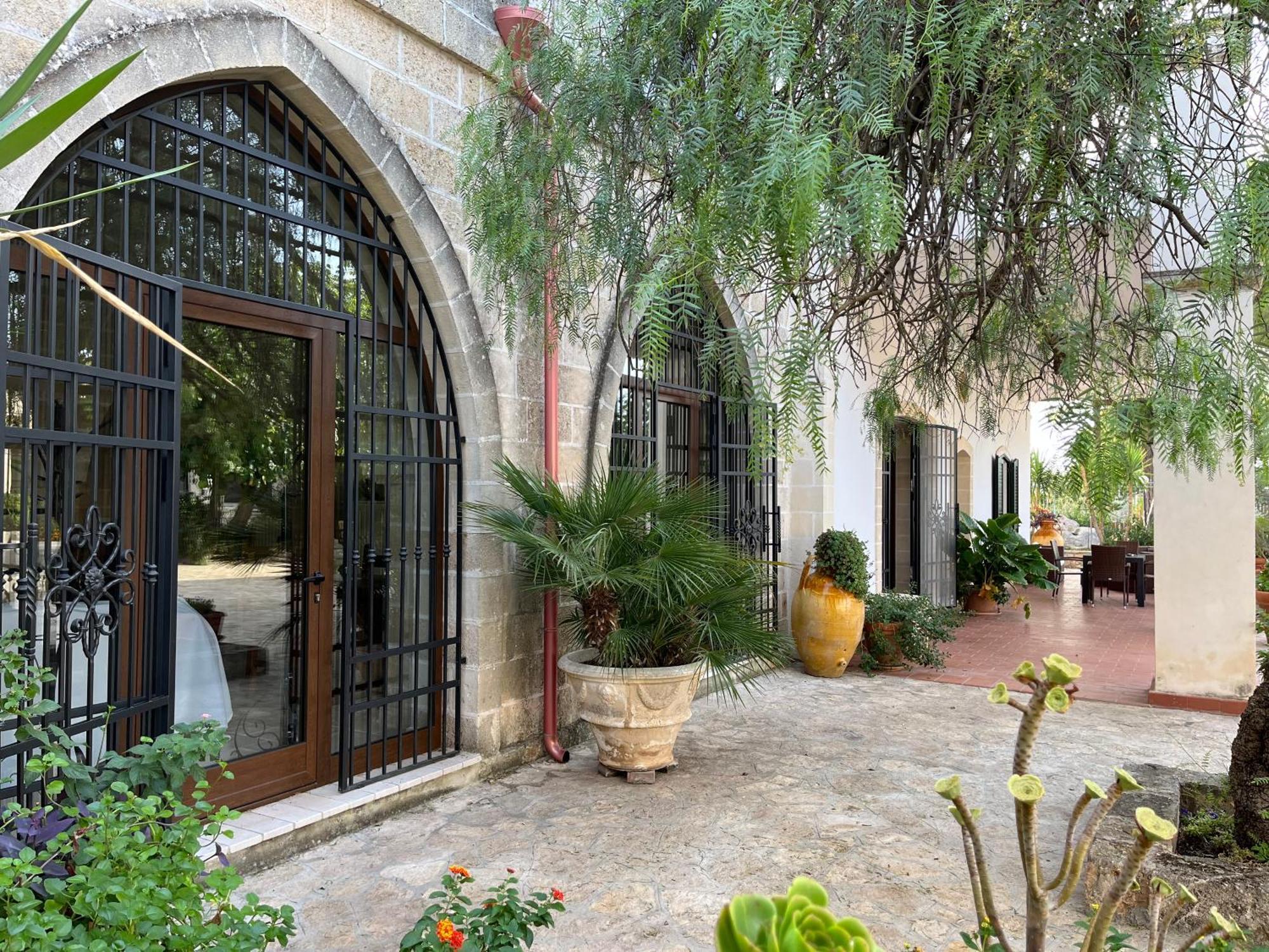 Masseria La Camardia Sava Exteriör bild