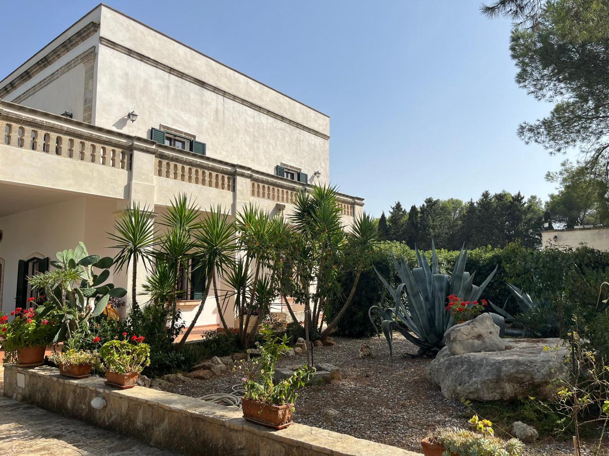 Masseria La Camardia Sava Exteriör bild