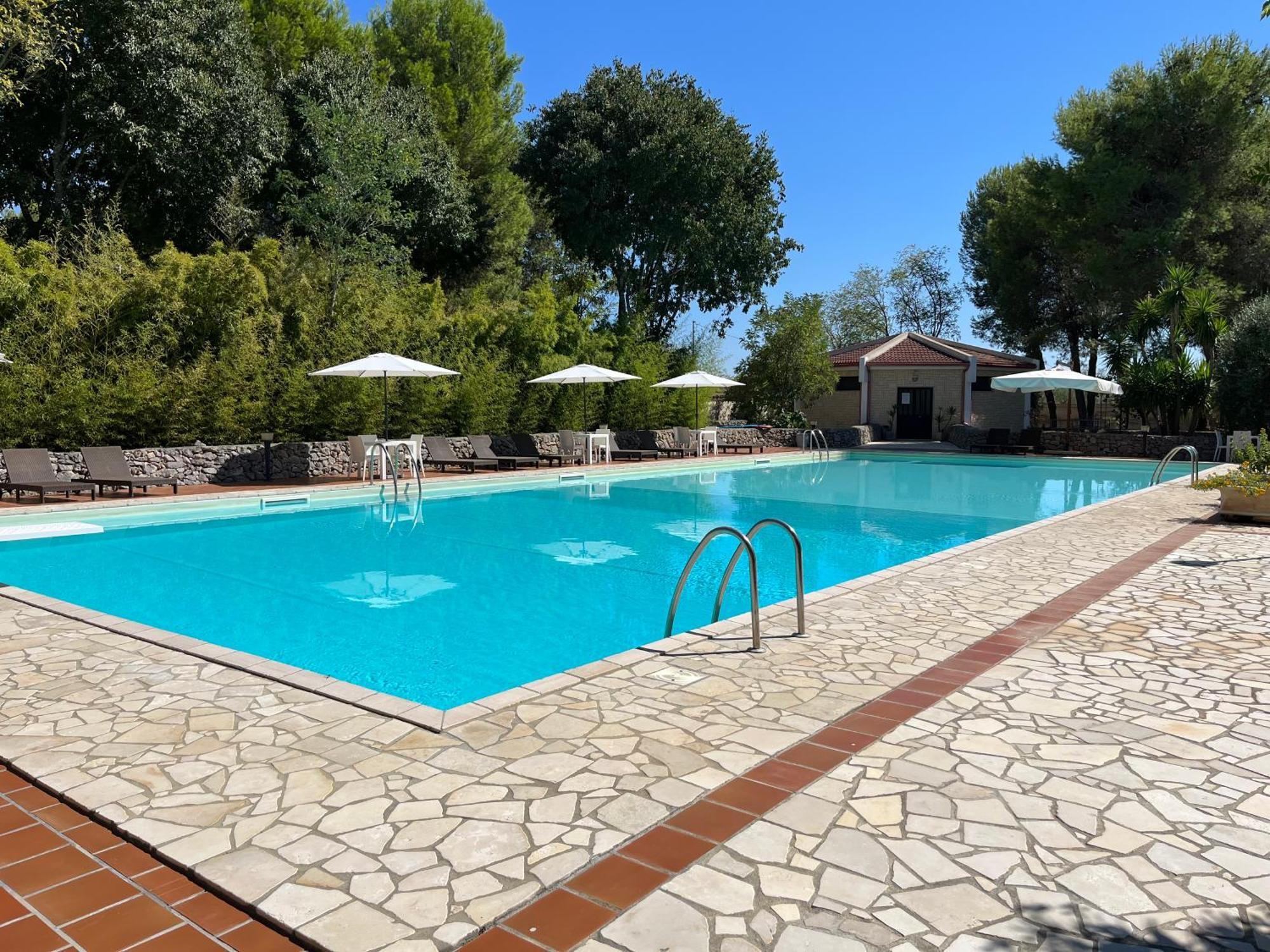 Masseria La Camardia Sava Exteriör bild