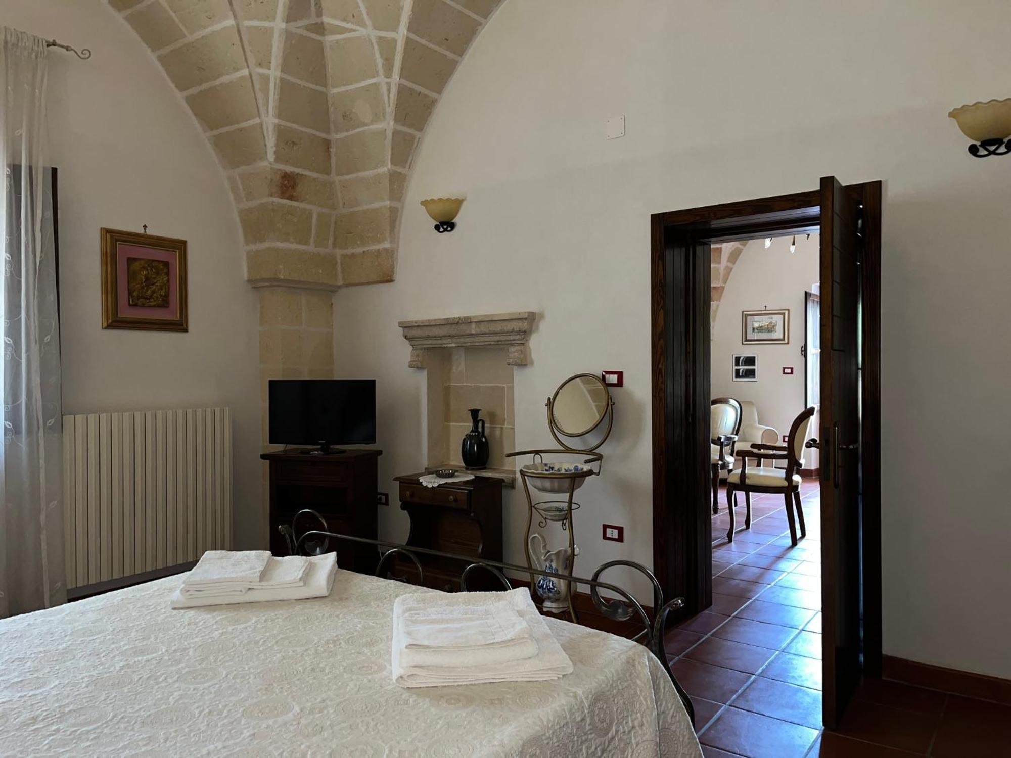 Masseria La Camardia Sava Exteriör bild